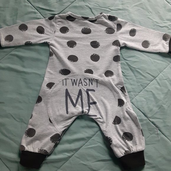 Baby Long Sleeve Bodysuits Footies Lot Of 4 Sizes 0-3-6 Months Taco/Burger - Picture 10 of 13